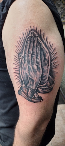 Explore small jeep tattoo ideas, creative tattoo ideas in Bethlehem, available at Southside Ink