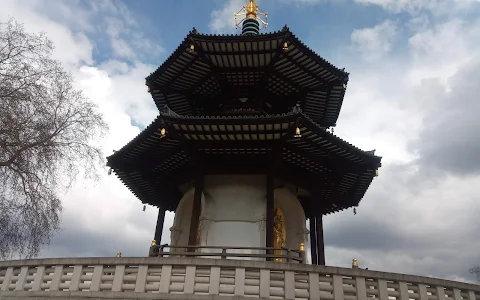 View of Battersea Park, Peace Pagoda image