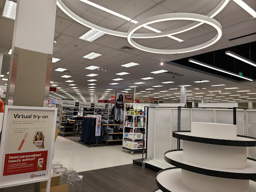 Shopping Mall «University Mall», reviews and photos, 155 Dorset St, South Burlington, VT 05403, USA