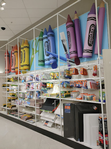 Department Store «Target», reviews and photos, 800 Broadview Village Sq, Broadview, IL 60155, USA