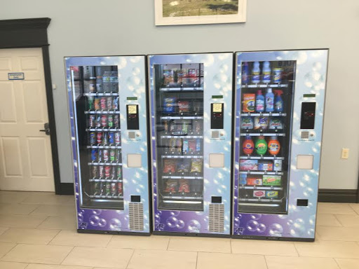 Laundromat «Freeway Laundry», reviews and photos, 1054 Narragansett Blvd, Cranston, RI 02905, USA