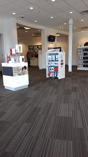 Cell Phone Store «Verizon», reviews and photos, 2802 Interstate 35 Frontage Rd h, New Braunfels, TX 78130, USA