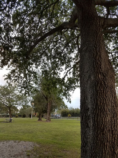 Park «Arcola Lakes Park», reviews and photos, 1301 NW 83rd St, Miami, FL 33147, USA