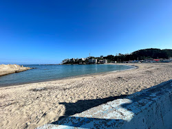 Foto von Hajeong Sandy Beach und die siedlung