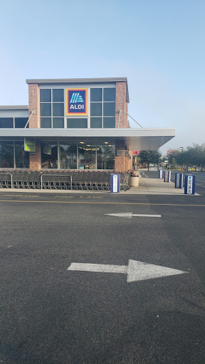 Supermarket «ALDI», reviews and photos, 333 Ave K SW, Winter Haven, FL 33880, USA