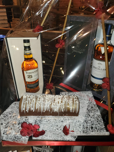 Wine Store «The Wine Cave - Kosher Wine & Spirits», reviews and photos, 888 Bedford Ave, Brooklyn, NY 11205, USA