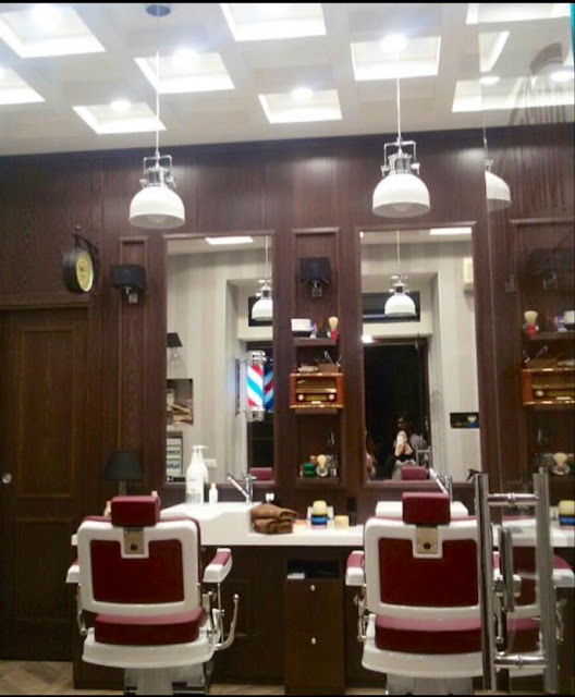 Barberia barbershop l Tagliacapelli Hairstyliing barbershop uomo