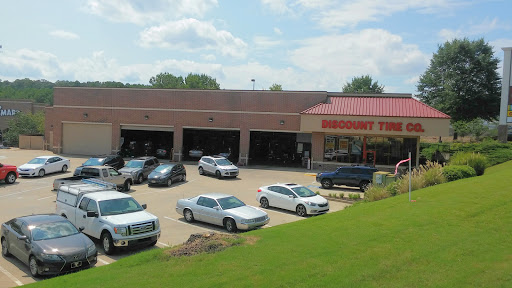 Tire Shop «Discount Tire Store - Woodstock, GA», reviews and photos, 160 Woodstock Square Ave, Woodstock, GA 30189, USA