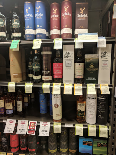 Wine Store «Total Wine & More», reviews and photos, 380 North Point Cir, Alpharetta, GA 30022, USA