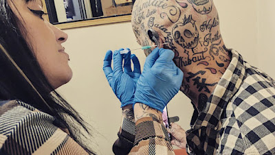 Aphrodite Piercing à Labry