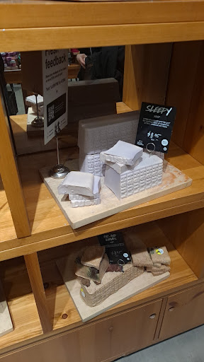 Cosmetics Store «Lush», reviews and photos, 10 Rosedale Shopping Center, Roseville, MN 55113, USA