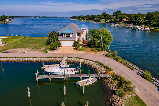 Real Estate Agency «Kris Weaver Real Estate Team», reviews and photos, 2901 S Lynnhaven Rd, Virginia Beach, VA 23452, USA