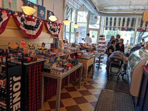 American Restaurant «Lickity Split Frozen Custard», reviews and photos, 6056 N Broadway St, Chicago, IL 60660, USA