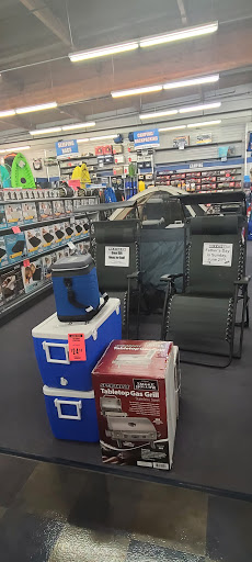 Sporting Goods Store «Big 5 Sporting Goods - Auburn», reviews and photos, 1221 Auburn Way N, Auburn, WA 98002, USA