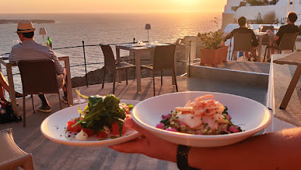 Ombra restaurant at Esperas Santorini hotel