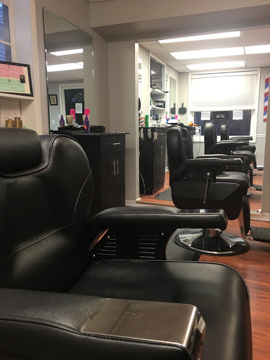 Barber Shop «Middletown Barber Shop», reviews and photos, 11603 Main St, Louisville, KY 40243, USA