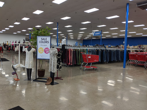 Thrift Store «Volunteers of America Thrift Store», reviews and photos, 1135 N Belsay Rd, Burton, MI 48509, USA