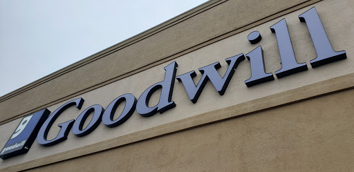 Thrift Store «Goodwill Store & Donation Center», reviews and photos, 1020 N Rohlwing Rd, Addison, IL 60101, USA