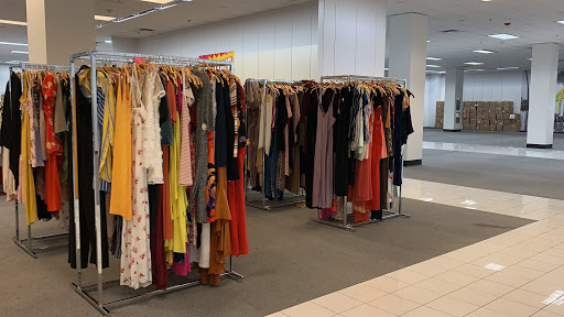 Clothing Store «Forever 21», reviews and photos, 200 Inland Center Dr, San Bernardino, CA 92408, USA