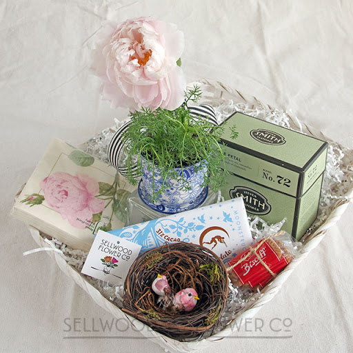 Florist «Sellwood Flower Company», reviews and photos, 8215 SE 13th Ave, Portland, OR 97202, USA