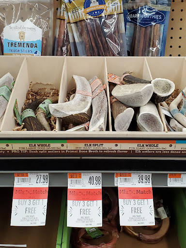 Pet Supply Store «Pet Supplies Plus», reviews and photos, 21703 Village Lakes Shopping Center Dr, Land O Lakes, FL 34639, USA