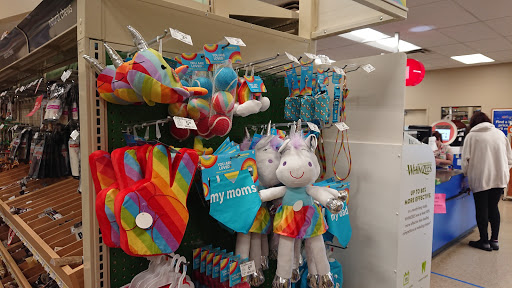 Pet Supply Store «PetSmart», reviews and photos, 1505 11th Ave NW, Issaquah, WA 98027, USA