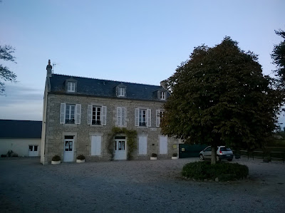 Ecole primaire à Eraines