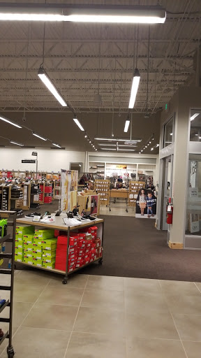 Shoe Store «DSW Designer Shoe Warehouse», reviews and photos, 10060 Reisterstown Rd, Owings Mills, MD 21117, USA