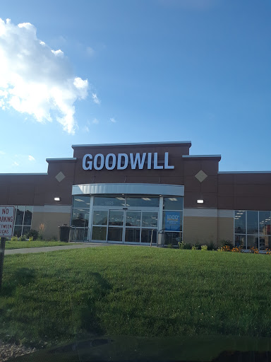 Thrift Store «Goodwill - Hopkins», reviews and photos