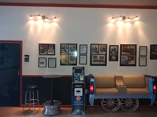 Auto Body Shop «D&D Kustom Collision Inc», reviews and photos, 373 McDonough Pkwy, McDonough, GA 30253, USA