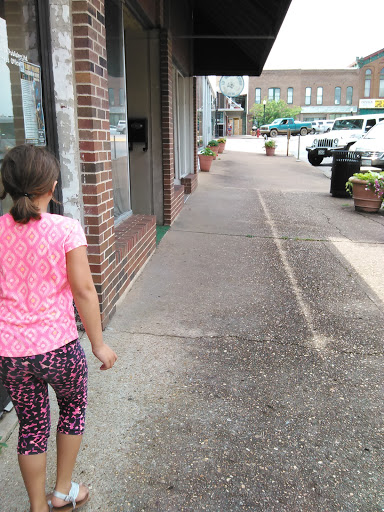 Antique Store «Downtown Antiques Mall», reviews and photos, 1 Court Square, West Plains, MO 65775, USA