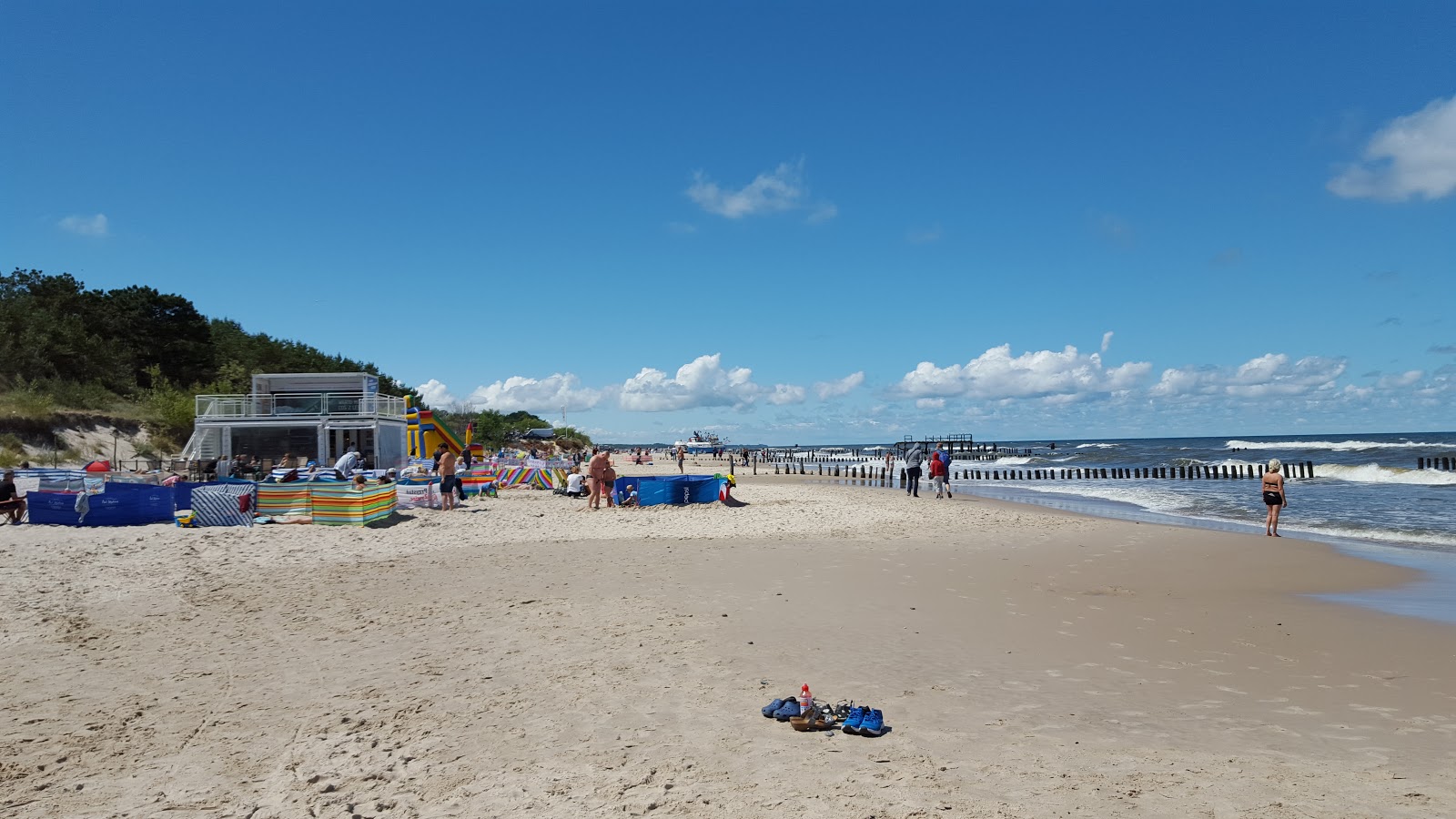 Foto di Bez barier Beach con costa lunga e dritta