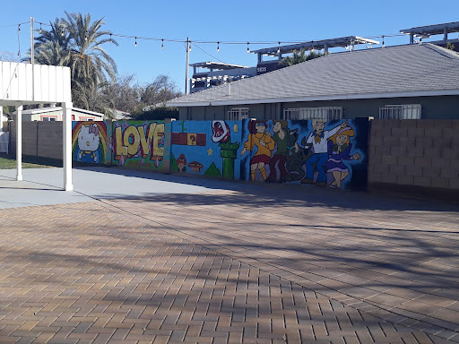 Glendale Flowers and Gifts, 7145 N 58th Dr, Glendale, AZ 85301, USA, 