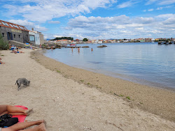 Playa Con Retellado'in fotoğrafı düz bir kıyı şeridi ile birlikte