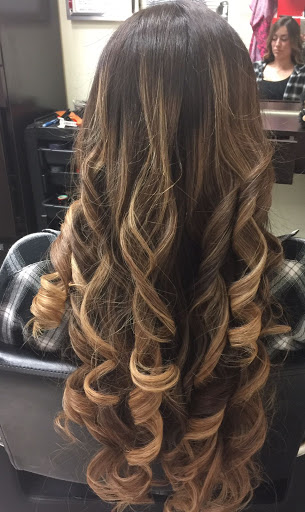 Hair Salon «Dominican Hair Specialists Salon Suite», reviews and photos, 4930 Belt Line Rd 150 Suite 25, Dallas, TX 75254, USA