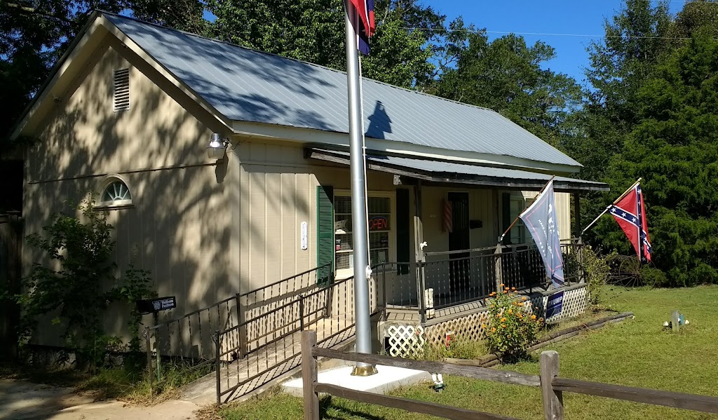 Ford's Barber Shop 36201