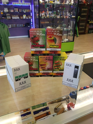 Tobacco Shop «Cirrus Smoke Shop», reviews and photos, 12951 Metro Pkwy #16, Fort Myers, FL 33966, USA