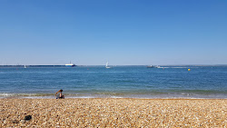 Cowes Beach'in fotoğrafı düz ve uzun ile birlikte