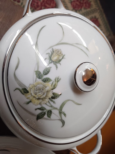 Antique Store «Hidden Talent Gifts & Antiques», reviews and photos, 400 S Main St, McGregor, TX 76657, USA