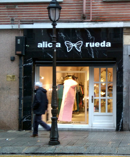 Alicia Rueda Showroom