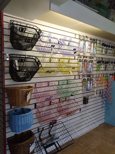Bicycle Repair Shop «JRA Bicycle Company», reviews and photos, 1089 N Tamiami Trail, North Fort Myers, FL 33903, USA