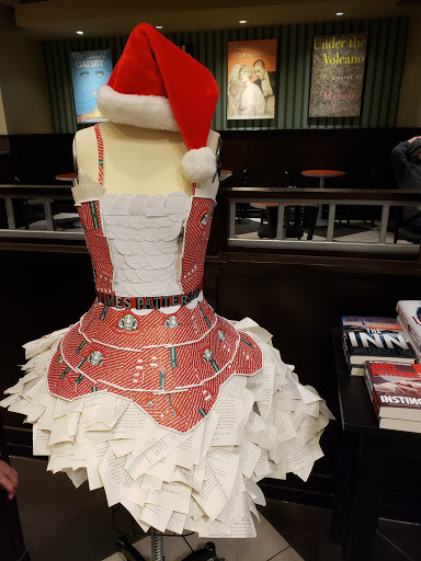 Book Store «Barnes & Noble», reviews and photos, 5755 N Bayshore Dr, Glendale, WI 53217, USA