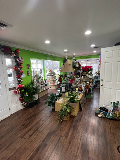 Florist «Garden of Eden Flower Shop, Pennsville», reviews and photos, 199 N Broadway, Pennsville, NJ 08070, USA