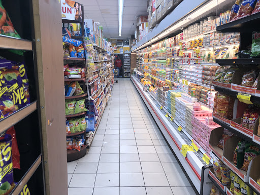 Grocery Store «Bravo Supermarkets», reviews and photos, 401 Fulton Ave, Hempstead, NY 11550, USA