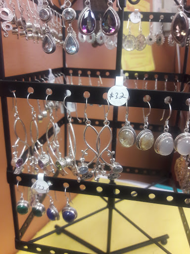 Gift Shop «Tibetan Himalayan Gift Shop», reviews and photos, 746 E Chatham St b, Cary, NC 27511, USA