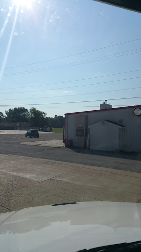 Bowling Alley «Lucky Strike Lanes», reviews and photos, 1904 S Anderson St, Elwood, IN 46036, USA