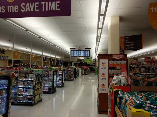 Grocery Store «Giant Food», reviews and photos, 2501 9th Rd S, Arlington, VA 22204, USA