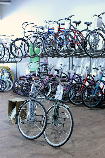 Bicycle Store «Colonial Bicycle Company - Portsmouth», reviews and photos, 775 Lafayette Rd #5, Portsmouth, NH 03801, USA