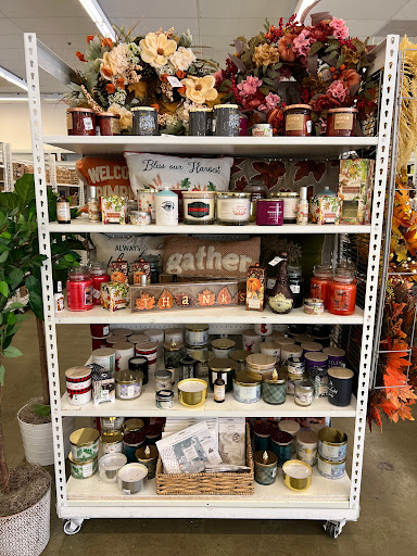 Home Goods Store «Tuesday Morning», reviews and photos, 2516 Cantrell Rd i, Little Rock, AR 72202, USA