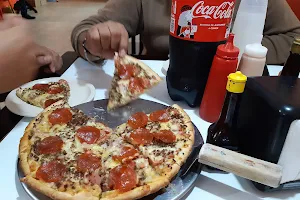 Luigui´s Pizza image